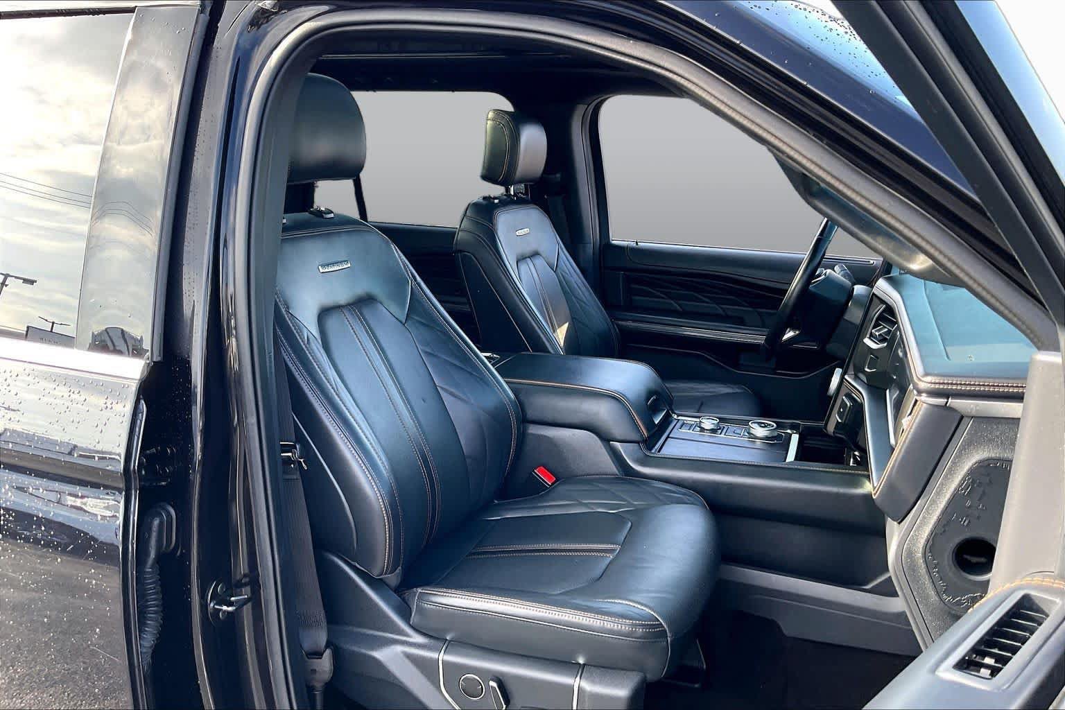 Certified 2023 Ford Expedition Platinum AWD/4WD image 9