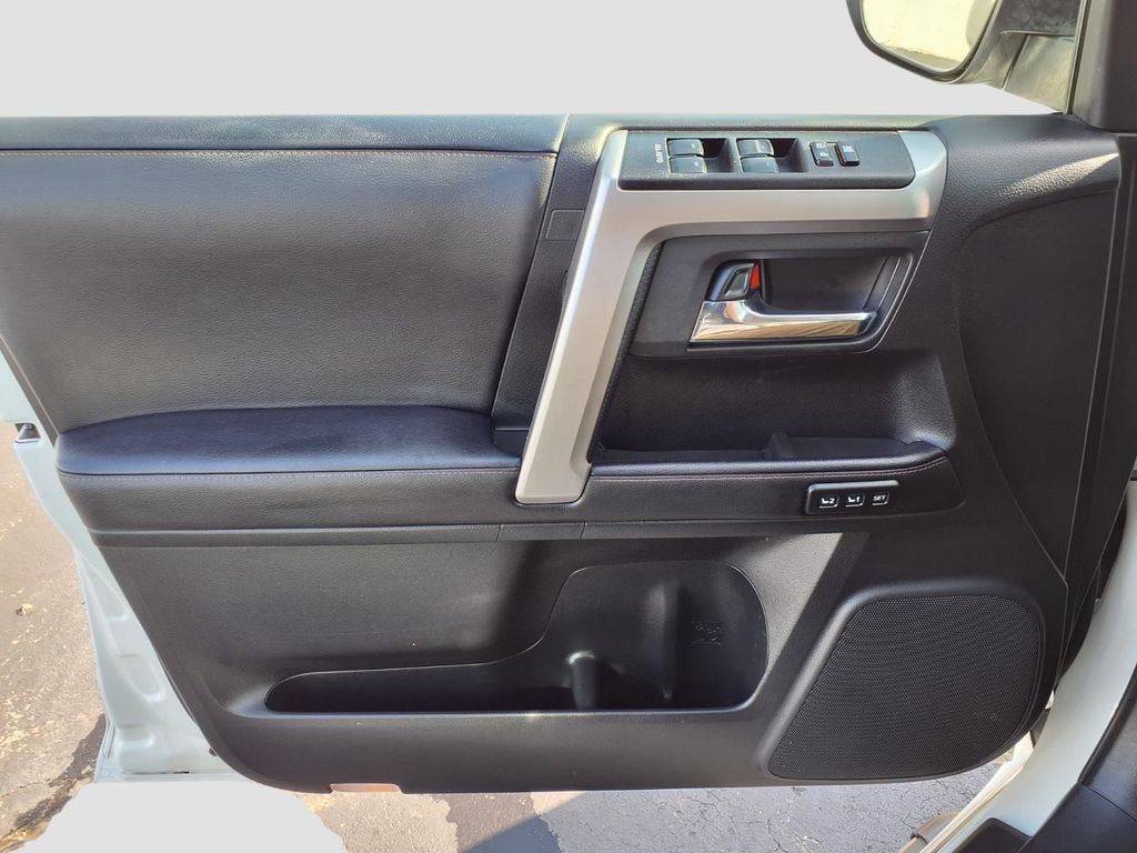 Used 2023 Toyota 4Runner Limited AWD/4WD image 24