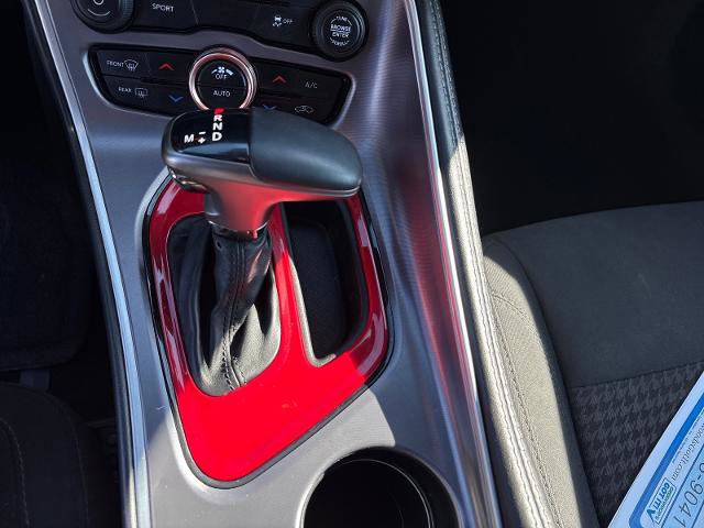 Used 2019 Dodge Challenger SXT image 15