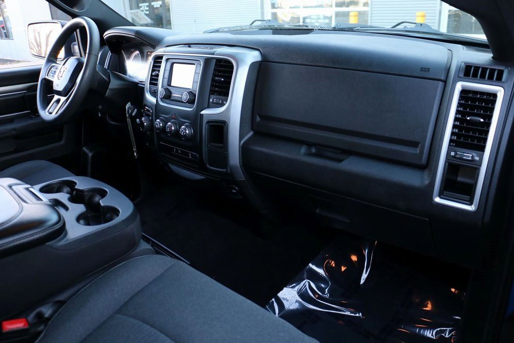 Used 2024 RAM 1500 Classic Warlock image 29