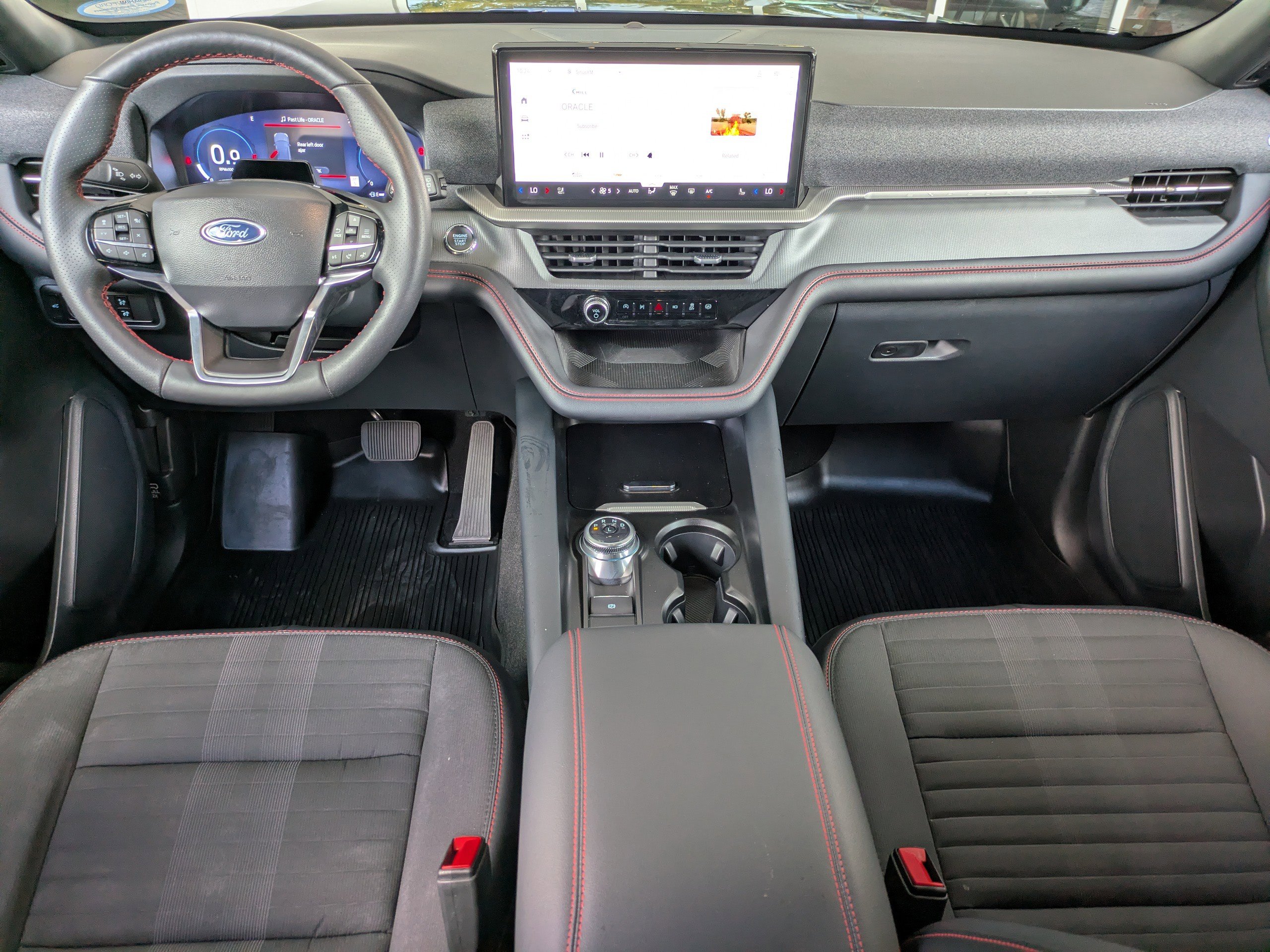 Certified 2025 Ford Explorer ST-Line AWD/4WD image 13