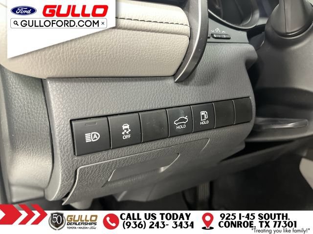 Used 2022 Toyota Camry SE FWD image 19