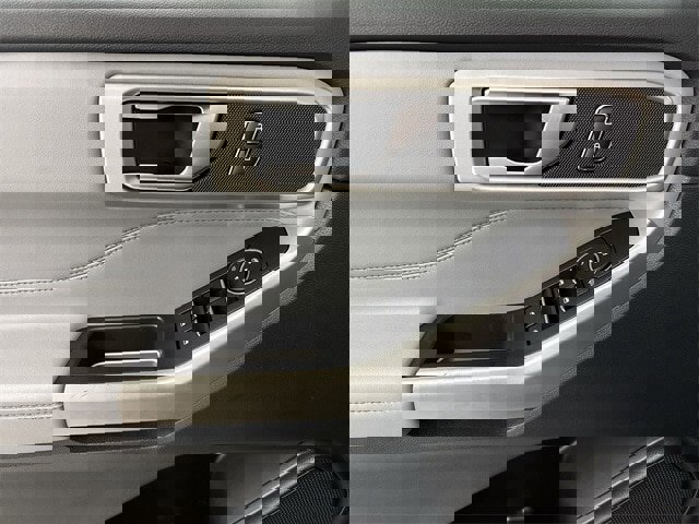 Certified 2023 Ford Explorer XLT w/ Equipment Group 202A image 5