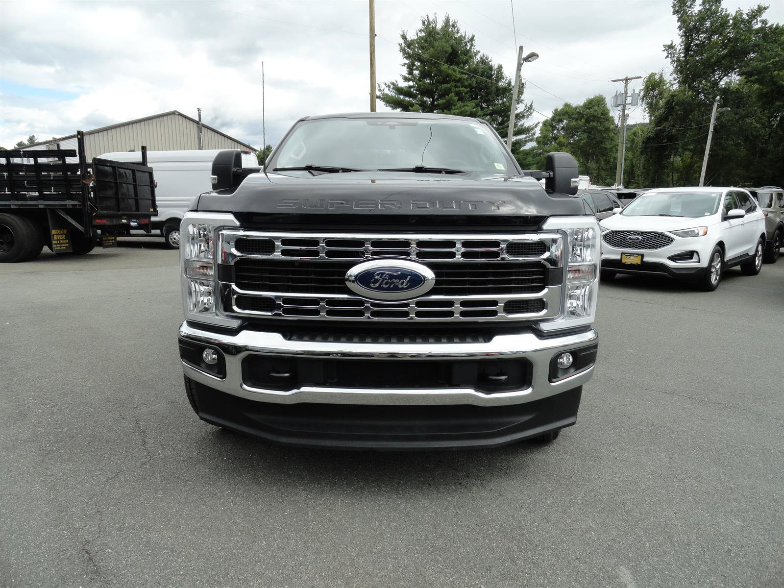 Certified 2025 Ford F250 XLT w/ Snow Plow Prep Package AWD/4WD image 2
