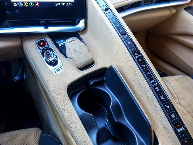 Used 2021 Chevrolet Corvette Stingray Premium Conv w/ Z51 Performance Package image 25