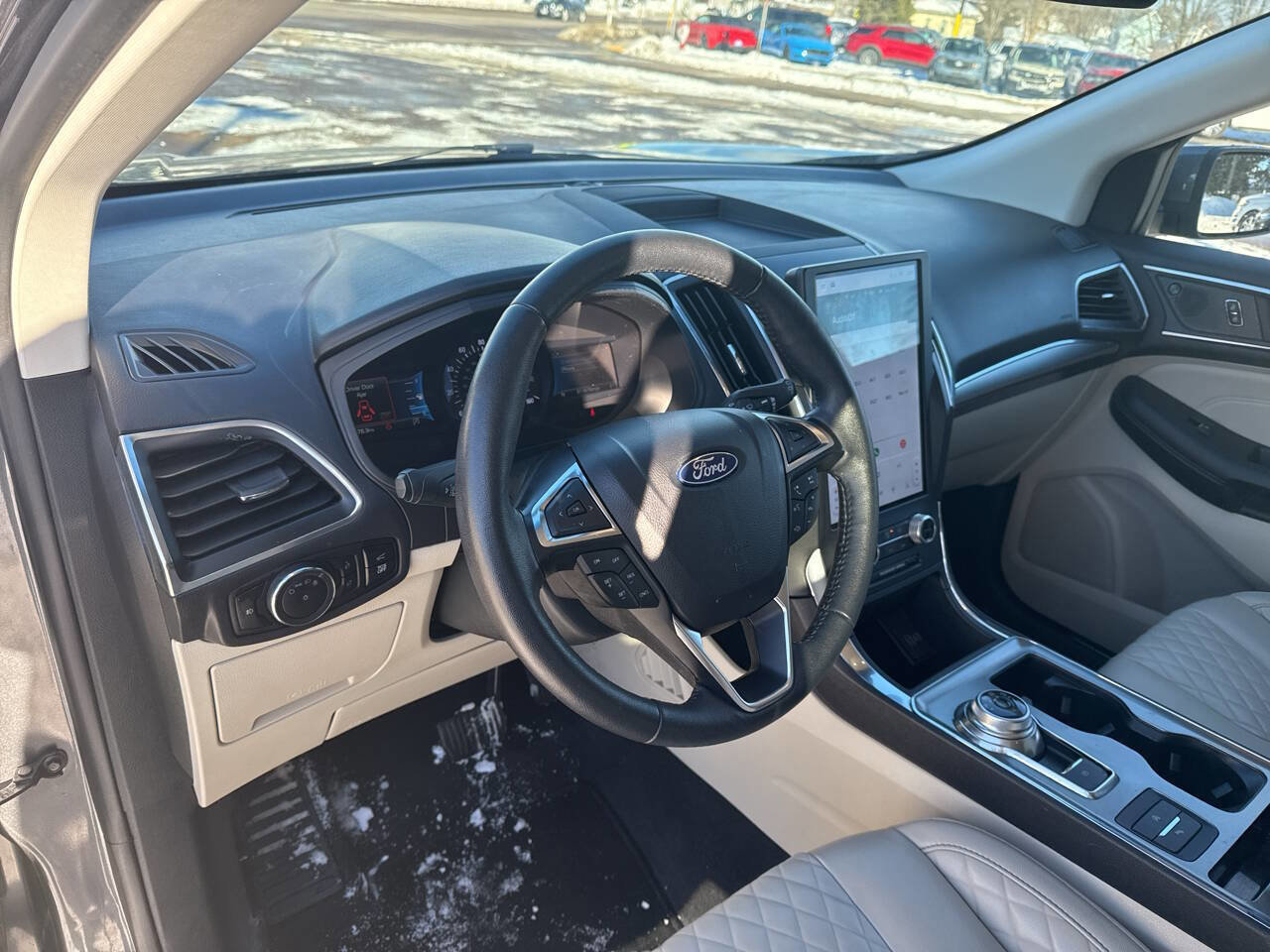 Certified 2024 Ford Edge Titanium image 31