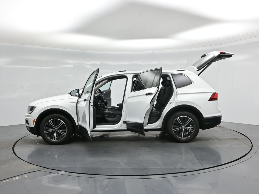 Used 2018 Volkswagen Tiguan SEL w/ 3rd Row Seat Package image 56
