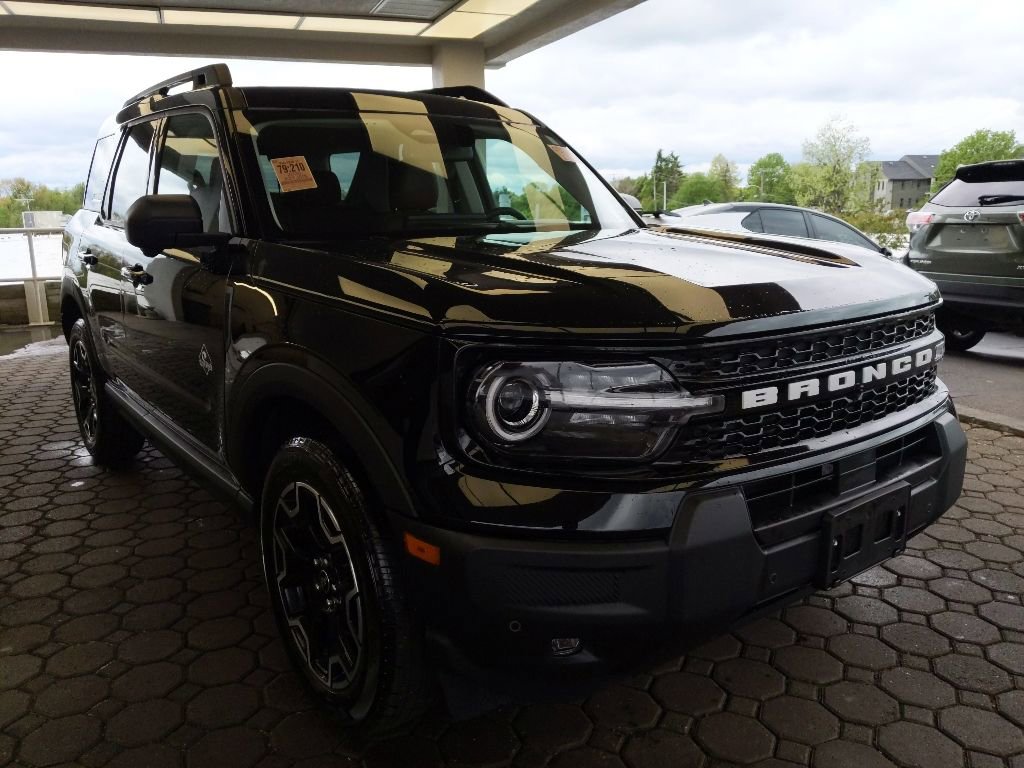 Certified 2025 Ford Bronco Sport Outer Banks w/ Outer Banks Tech Package+ AWD/4WD image 4