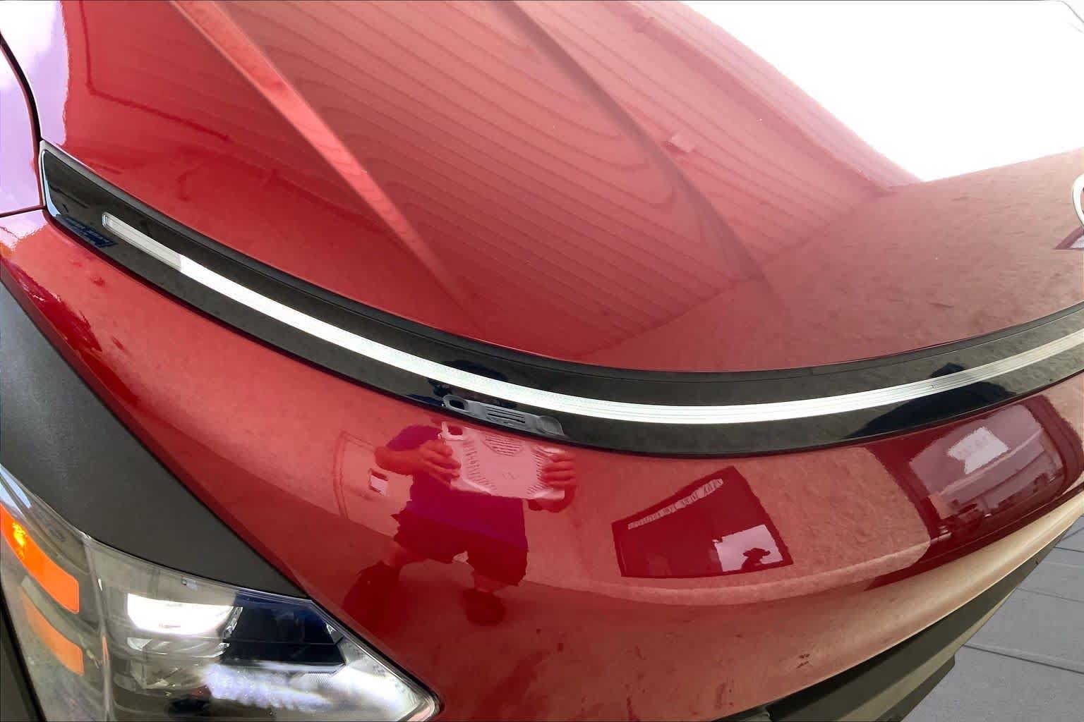 Used 2025 Hyundai Kona SEL FWD image 25