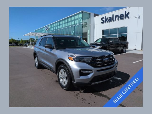 Certified 2023 Ford Explorer XLT w/ Equipment Group 202A AWD/4WD image 1