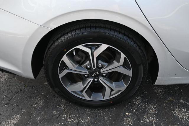 Used 2019 Kia Forte LXS FWD image 15