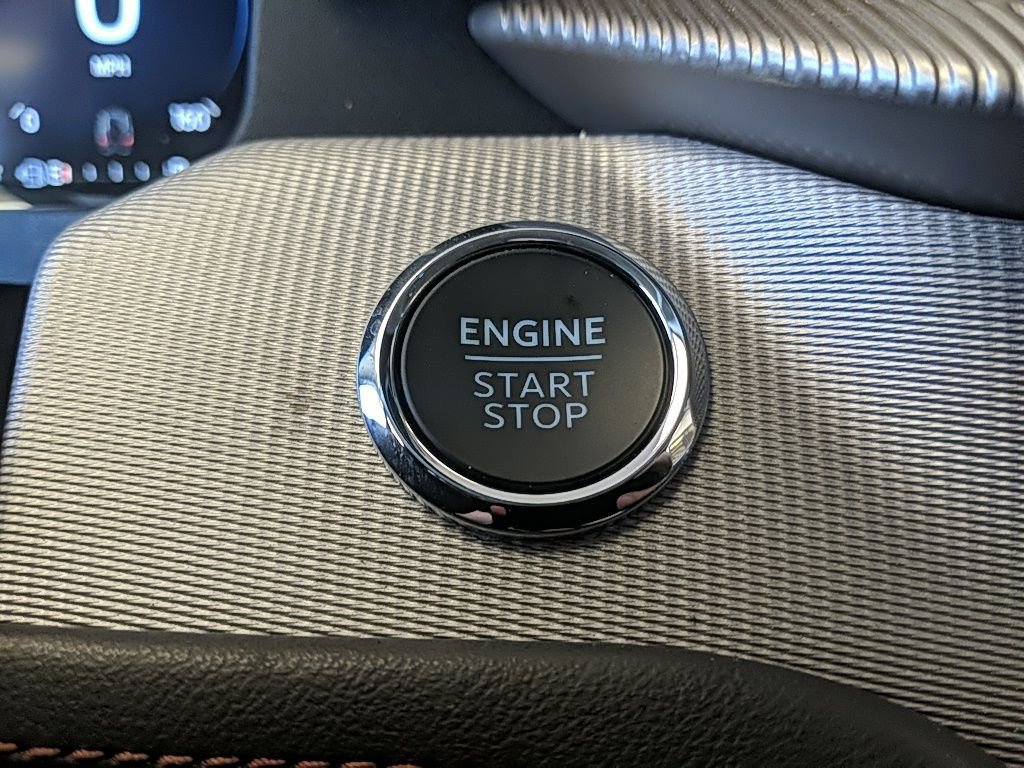 Certified 2025 Ford Explorer Active image 25