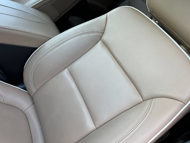 Used 2022 Chevrolet Traverse Premier w/ LPO, Floor Liner Package AWD/4WD image 15