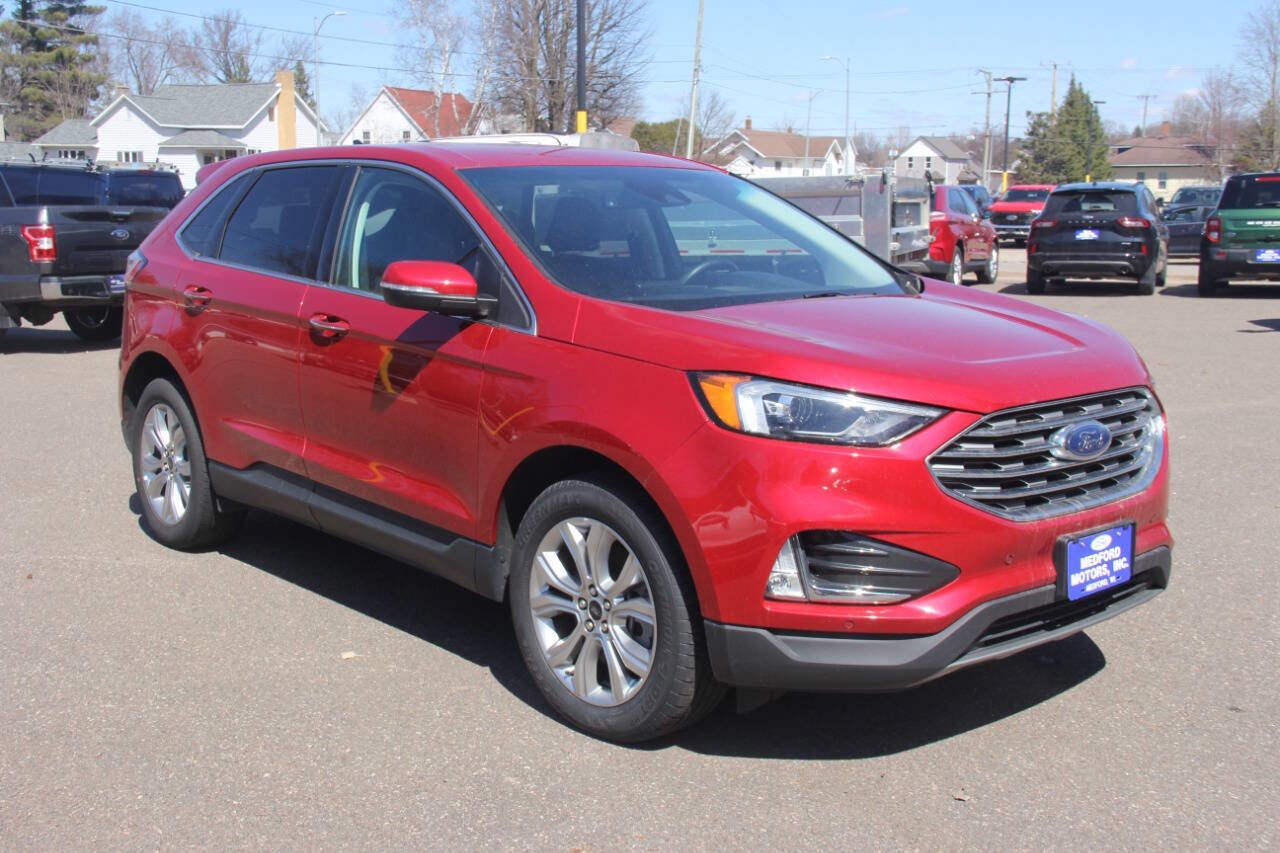 Certified 2024 Ford Edge Titanium AWD/4WD image 2