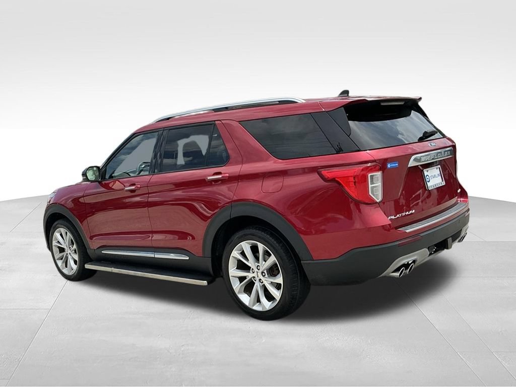 Certified 2023 Ford Explorer Platinum w/ Technology Package AWD/4WD image 4
