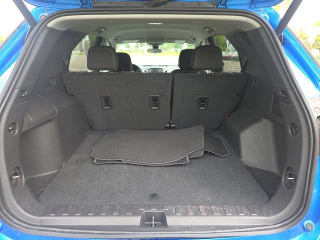 Used 2024 Chevrolet Equinox LT w/ Driver Convenience Package FWD image 11