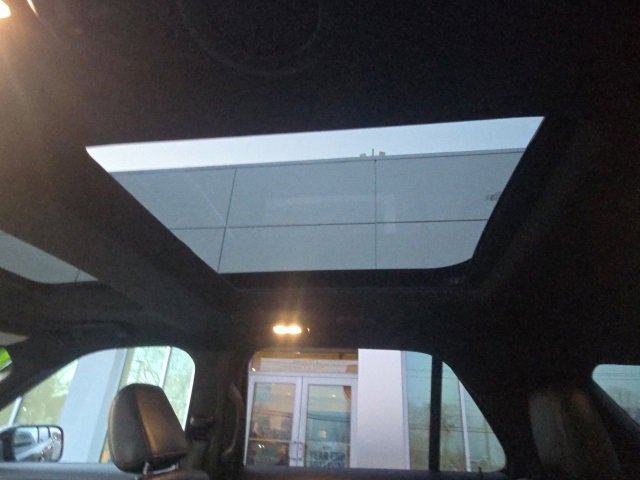 Certified 2018 Ford Explorer Sport w/ Equipment Group 401A image 27