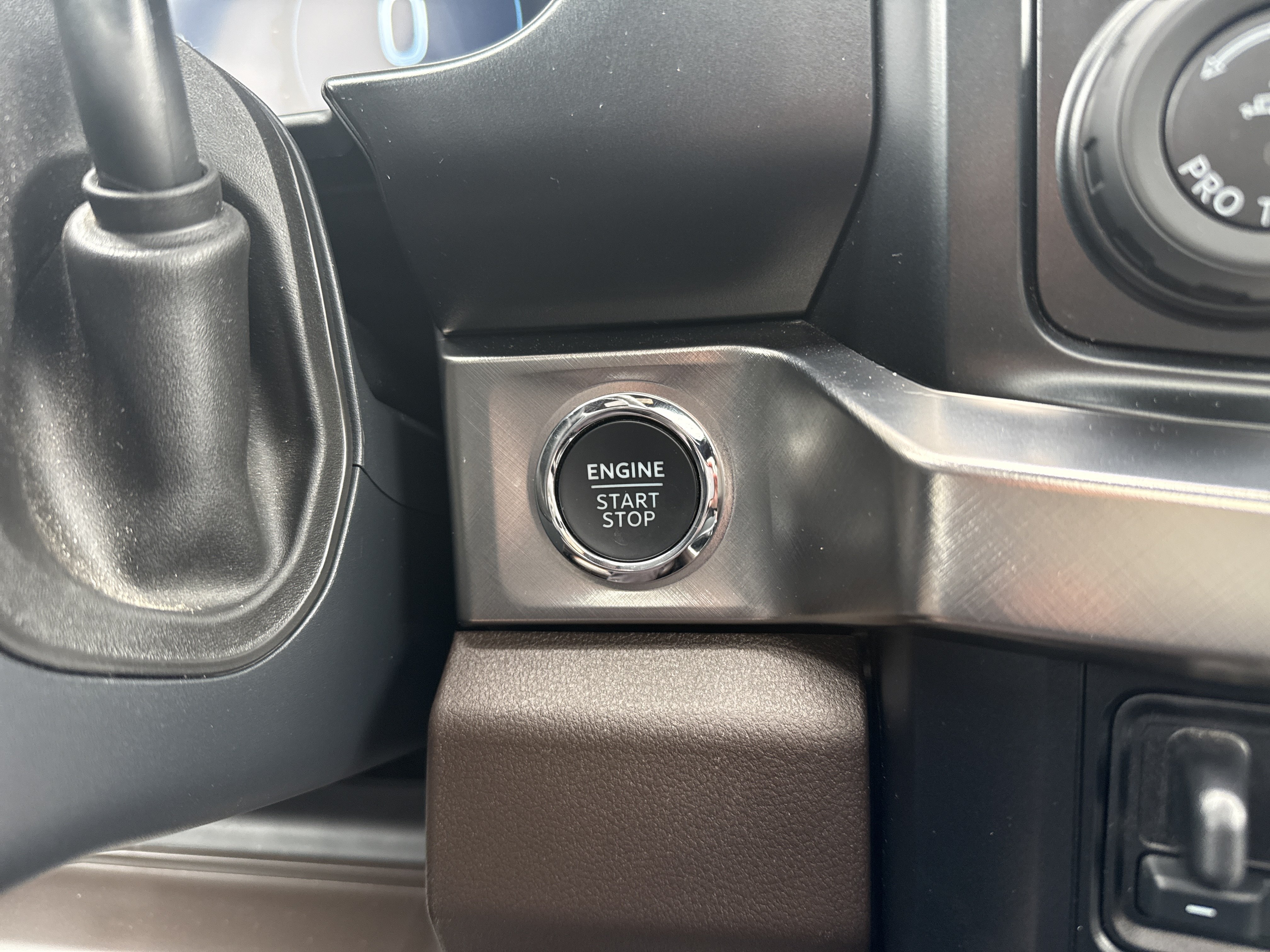 Certified 2024 Ford F350 King Ranch AWD/4WD image 30