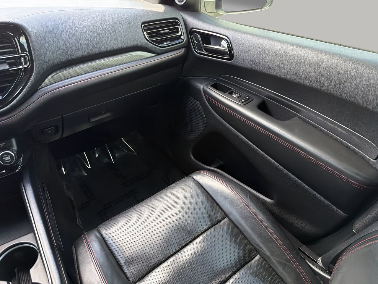 Used 2024 Dodge Durango GT RWD image 16