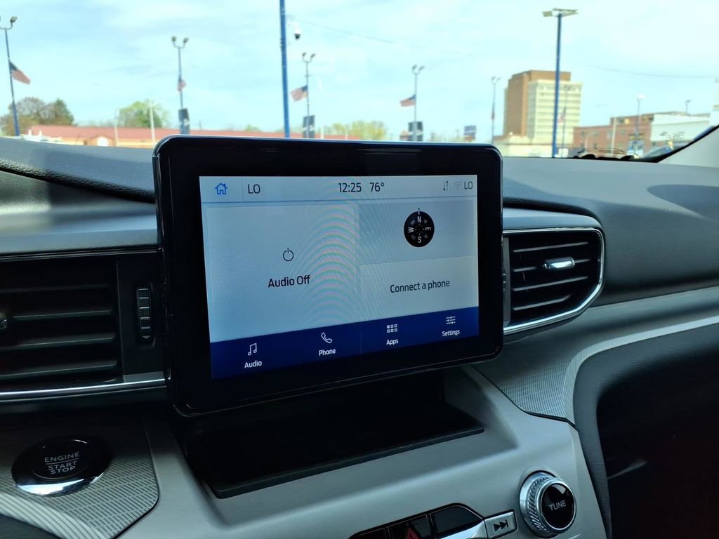 Certified 2024 Ford Explorer XLT w/ Equipment Group 202A AWD/4WD image 21