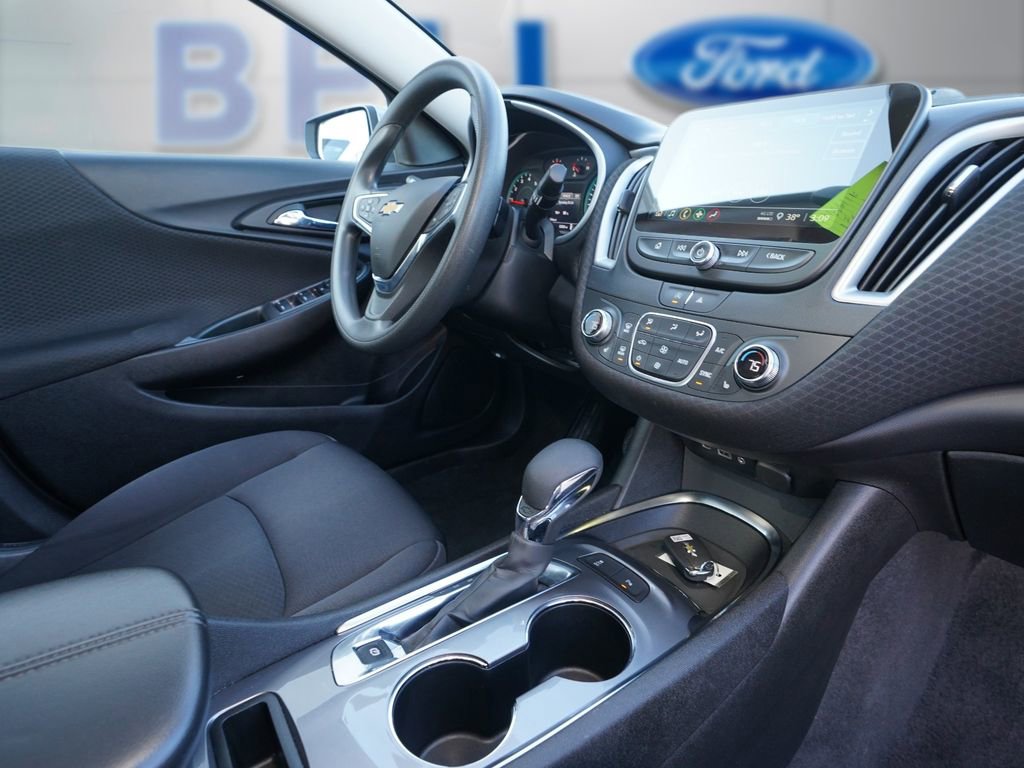 Used 2024 Chevrolet Malibu LT FWD image 19