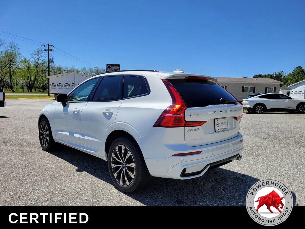 Used 2024 Volvo XC60 B5 Plus AWD/4WD image 4