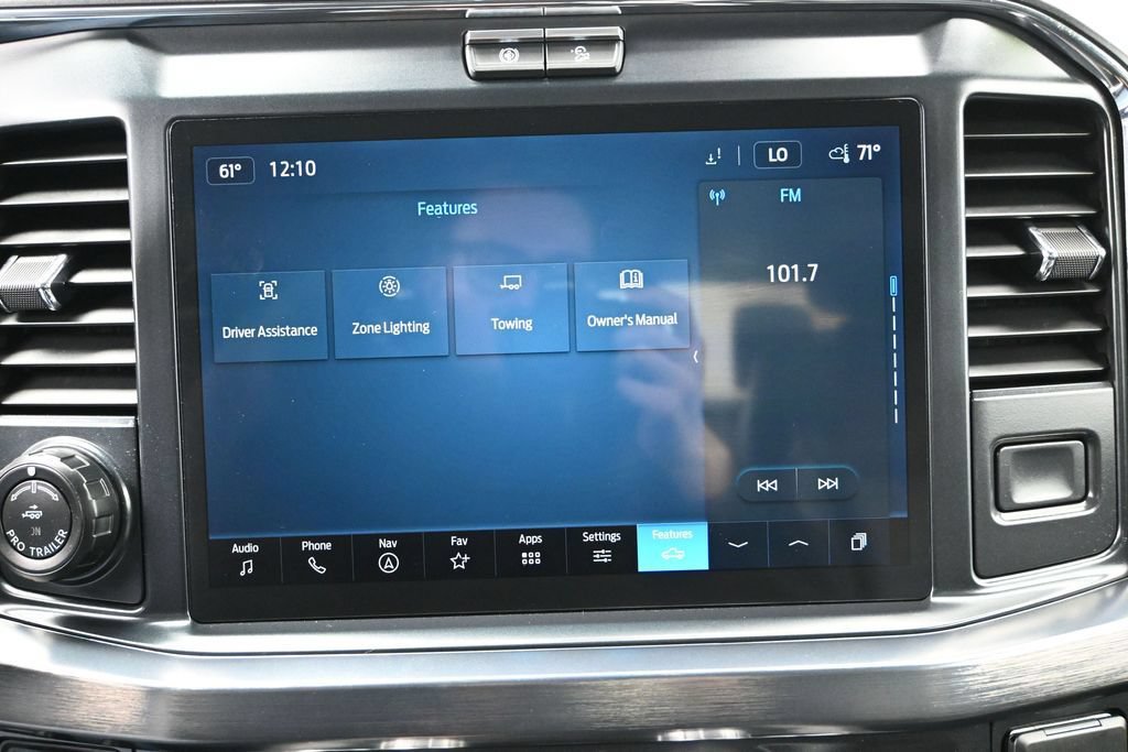 Certified 2025 Ford F250 Lariat w/ Lariat Ultimate Package AWD/4WD image 32