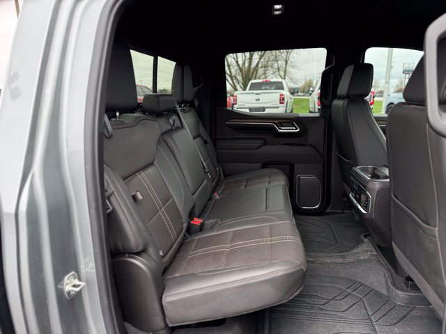 Used 2025 Chevrolet Silverado 1500 High Country AWD/4WD image 22