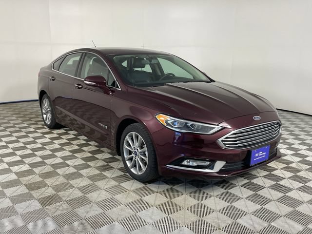 Certified 2017 Ford Fusion SE w/ Equipment Group 602A FWD image 17