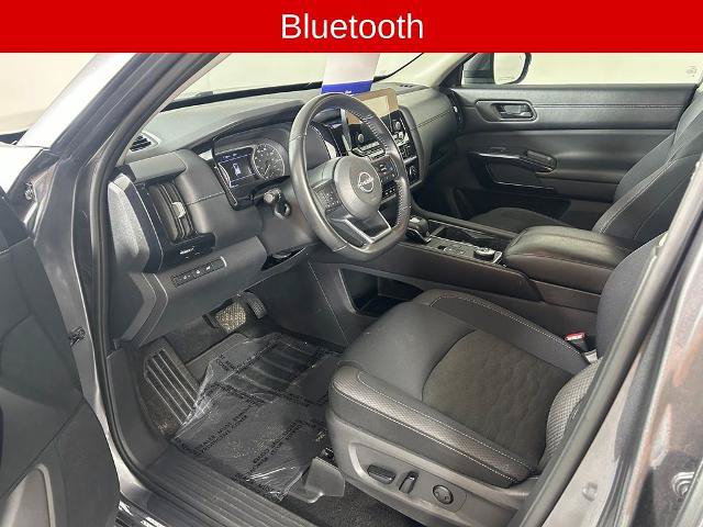 Used 2025 Nissan Pathfinder SV AWD/4WD image 8