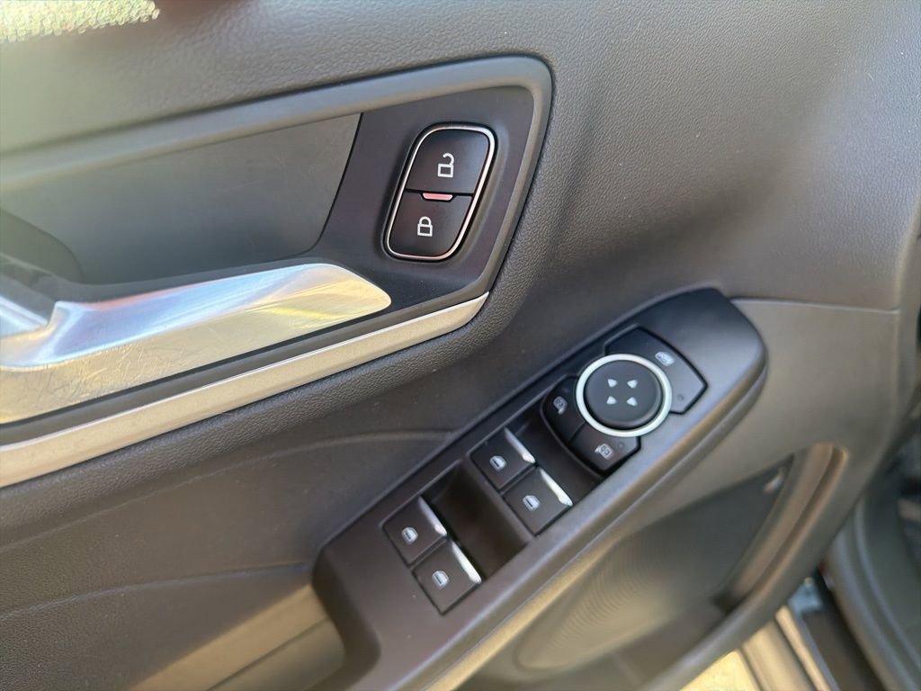 Certified 2021 Ford Escape SE image 16