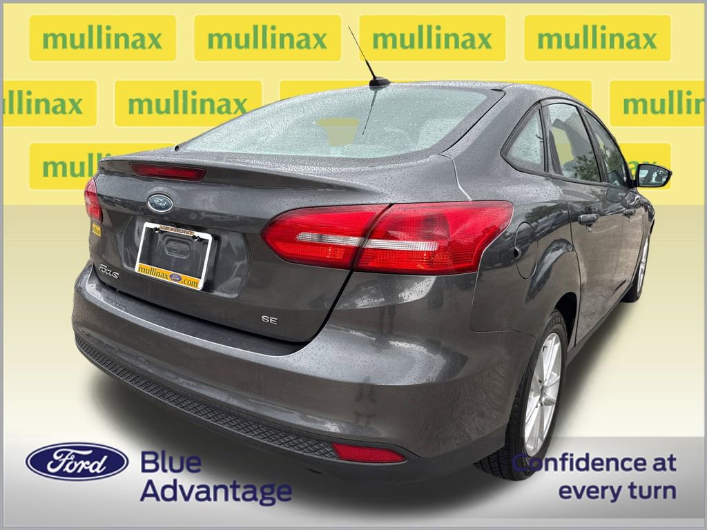 Certified 2017 Ford Focus SE image 4