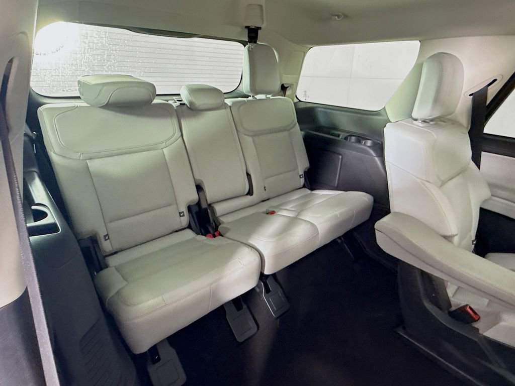 Certified 2025 Ford Expedition Platinum AWD/4WD image 29
