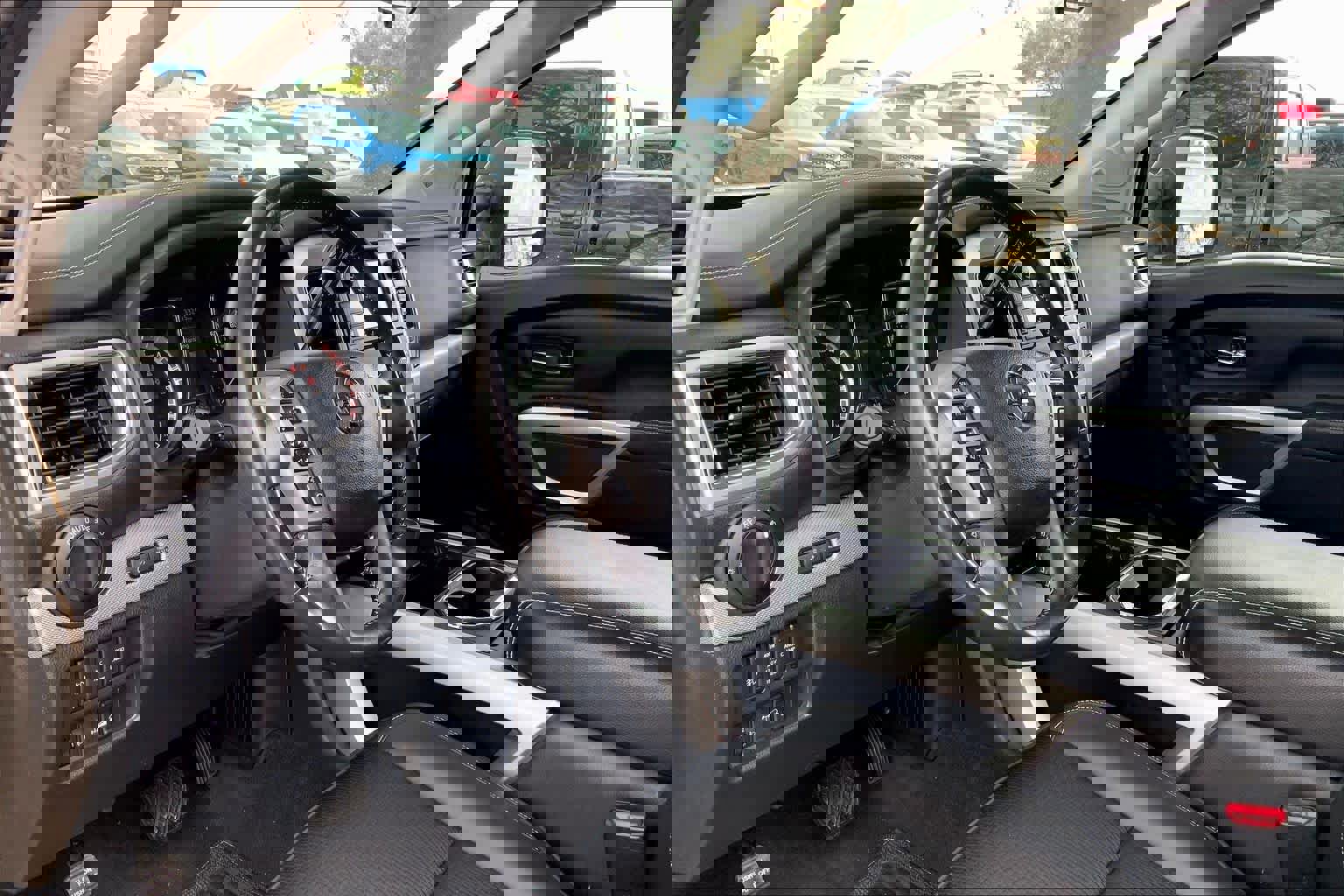 Used 2018 Nissan Titan PRO-4X w/ Pro-4x Utility Package image 17