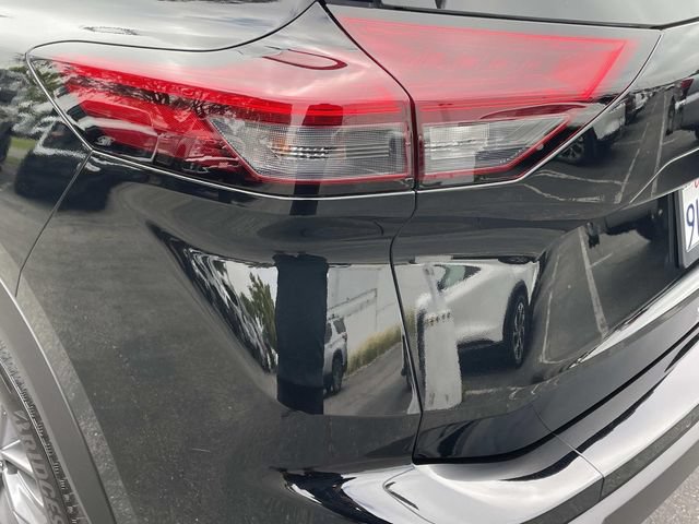 Used 2025 Nissan Rogue S FWD image 37