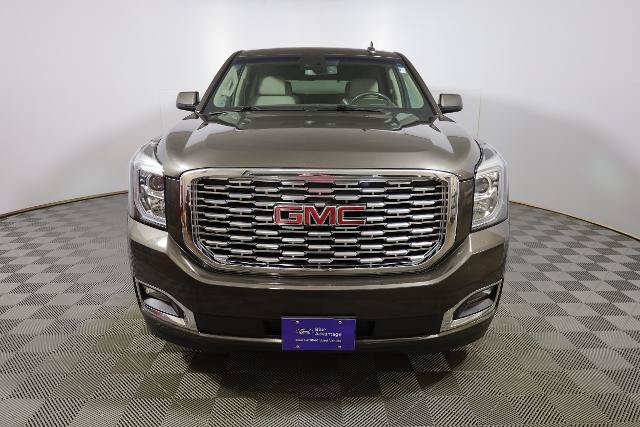 Used 2020 GMC Yukon Denali w/ Denali Premium Package AWD/4WD image 4