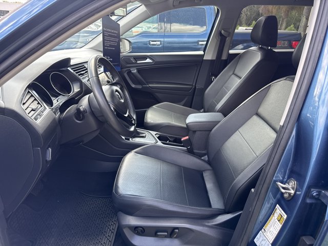 Used 2020 Volkswagen Tiguan SE FWD image 13