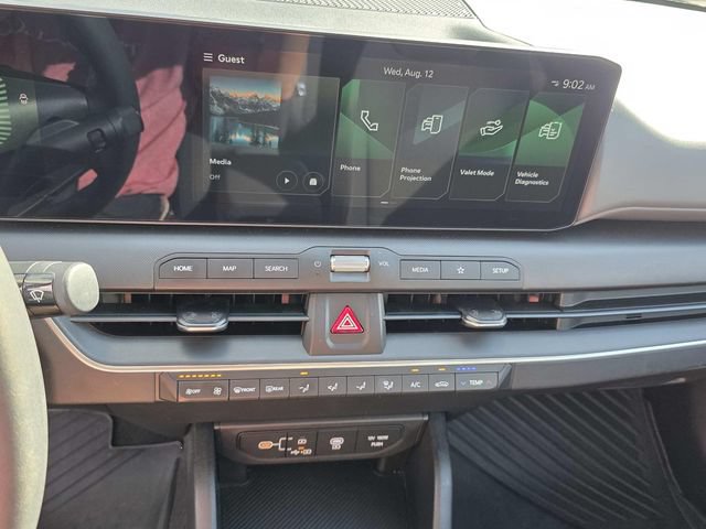 Used 2025 Kia K4 FWD image 13