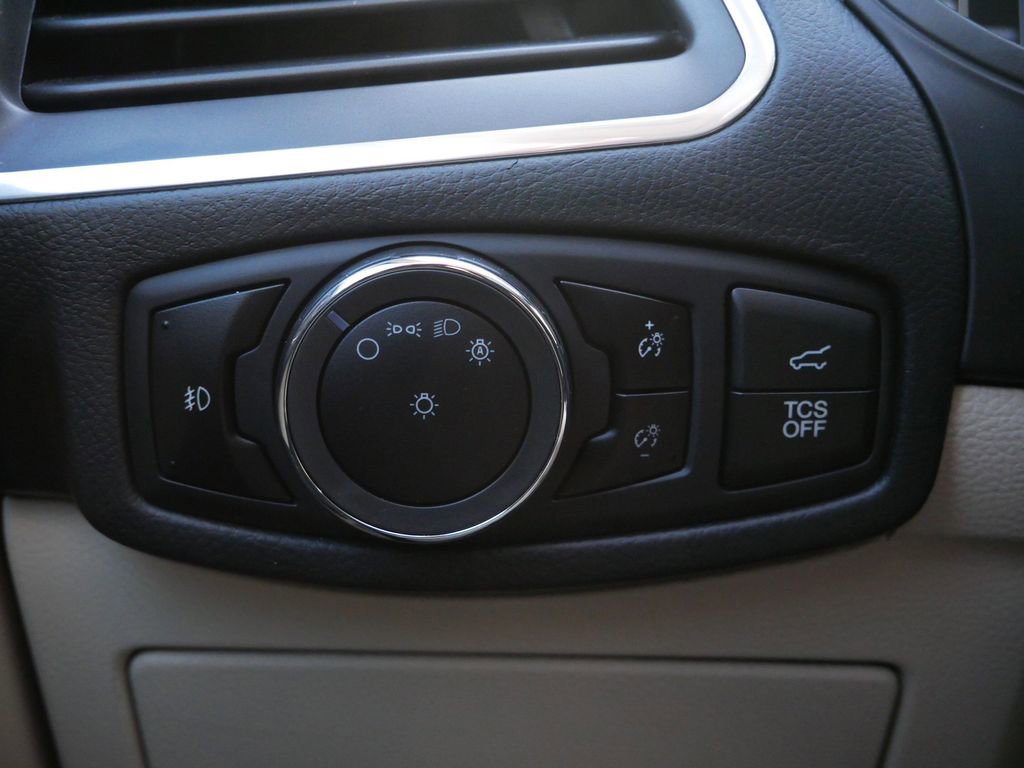 Certified 2024 Ford Edge Titanium w/ Equipment Group 301A image 17