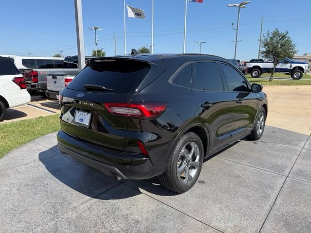 Certified 2023 Ford Escape ST-Line w/ Tech Pack #1 FWD image 6