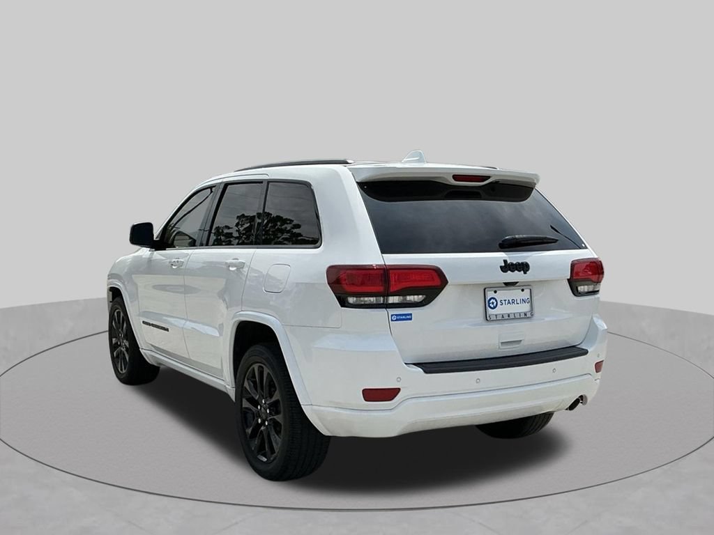Used 2022 Jeep Grand Cherokee Laredo X RWD image 7