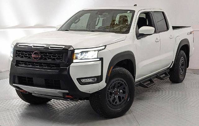 Used 2025 Nissan Frontier PRO-4X AWD/4WD image 6