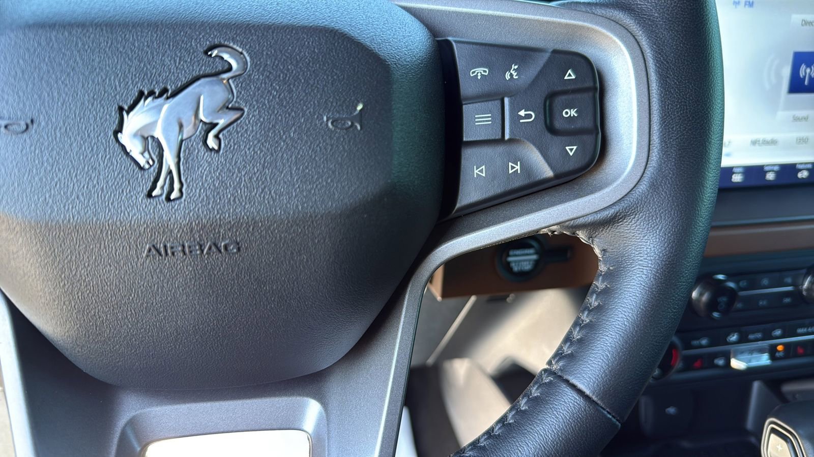 Certified 2024 Ford Bronco Outer Banks AWD/4WD image 15