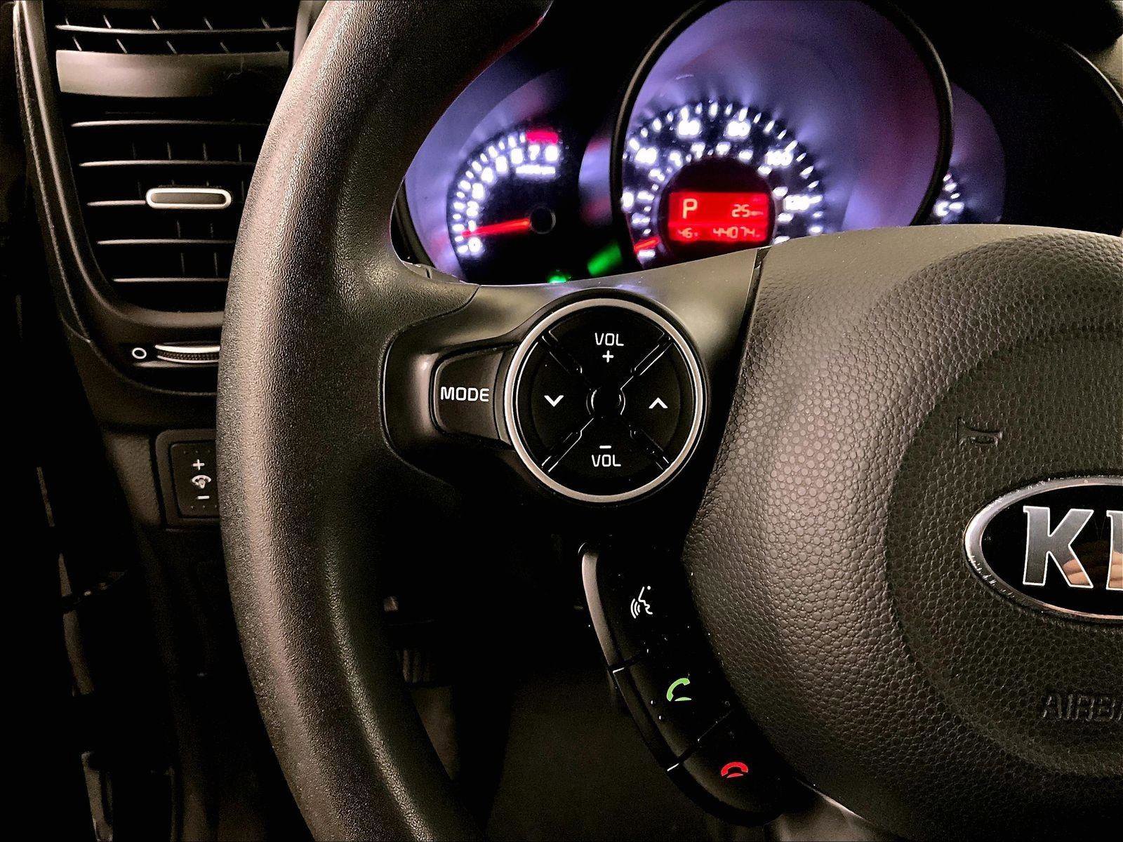 Used 2018 Kia Soul FWD image 16