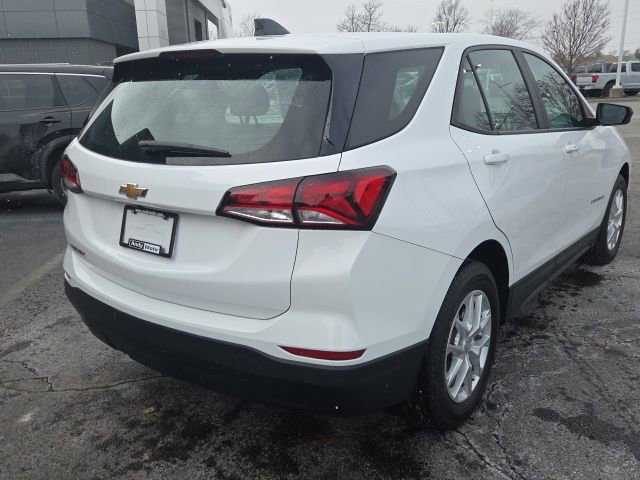 Used 2022 Chevrolet Equinox LS w/ LPO, Floor Liner Package image 5