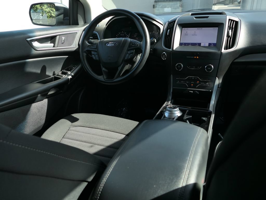 Certified 2020 Ford Edge SE FWD image 28
