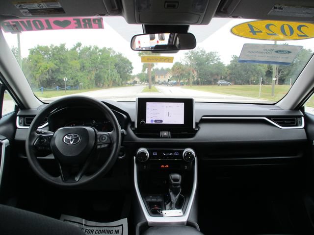 Used 2024 Toyota RAV4 XLE FWD image 19