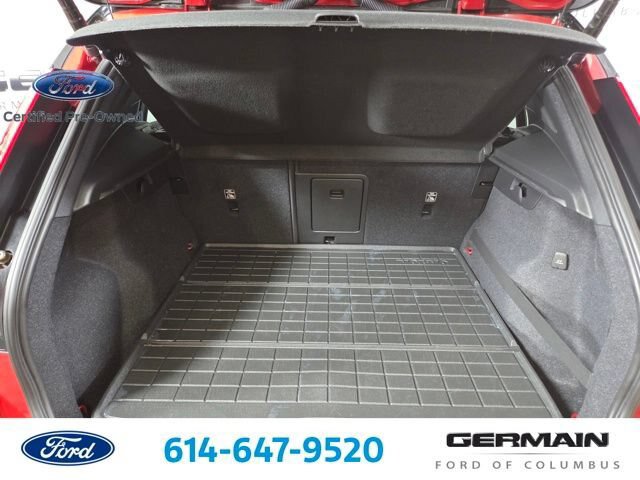 Used 2021 Volvo XC40 T5 R-Design AWD/4WD image 23