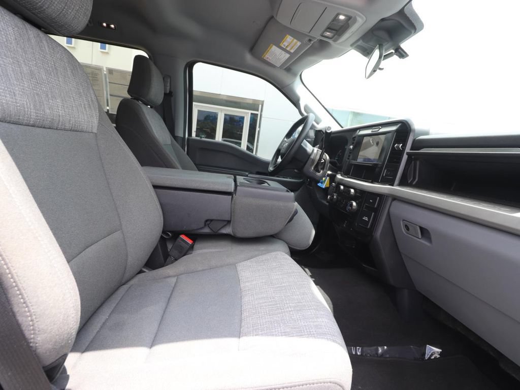Certified 2025 Ford F350 XLT AWD/4WD image 12