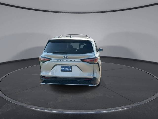 Used 2022 Toyota Sienna XSE w/ XSE Plus Package AWD/4WD image 7